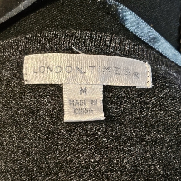 London Times Chevron Knit Sweater Dress 100% Acrylic Grey Size M - Picture 6 of 7